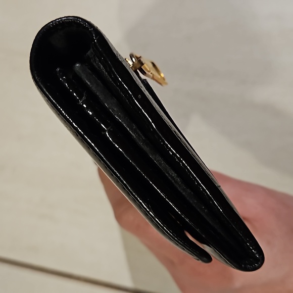 YSL Logo Patent Leather Bifold Snap Wallet w/Dustbag - Picture 5 of 14